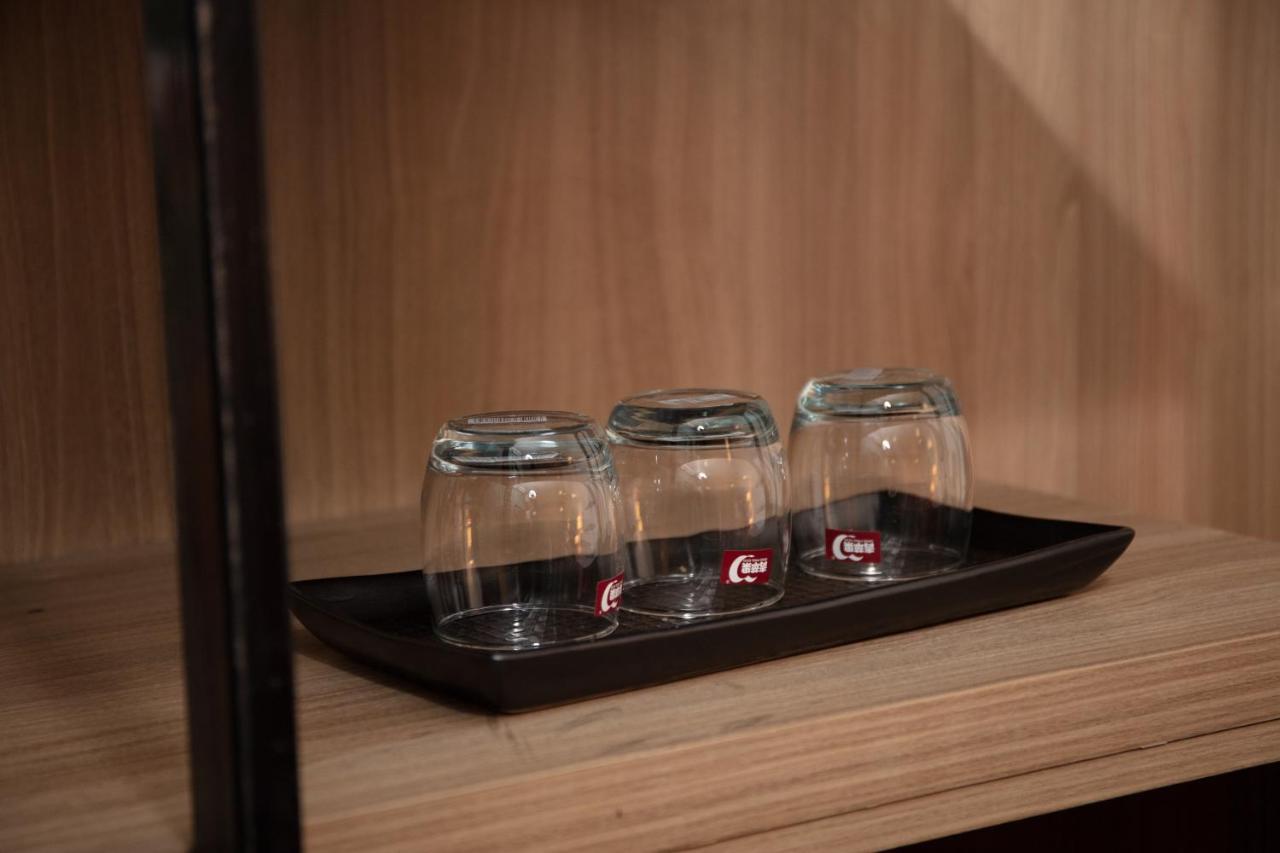 Hanoisunflowersuitehostel Zewnętrze zdjęcie
